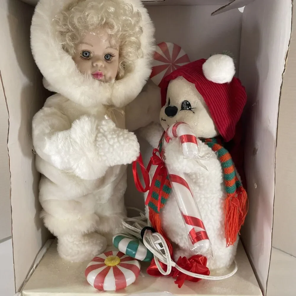 Santa’s Best Holiday Animation Girl And Bear With Candy Cane (1996)Tested/Works
